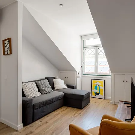 Joivy Delightful 2-bed Flat Near Park Apartment Lisbon