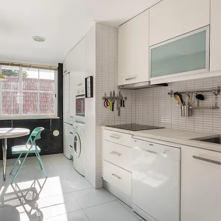 Joivy Delightful 2-bed Flat Near Park Διαμέρισμα Lisboa